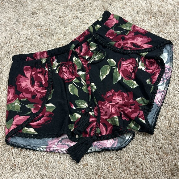 Burgendy Rose Hot Kids Shorts - Picture 6 of 13
